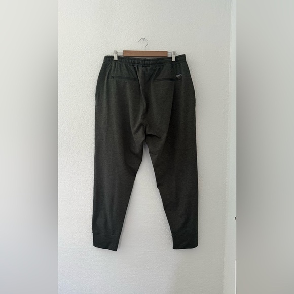 Vuori Sunday Performance Joggers Men’s XXL Wicking Comfort Soft Athletic - Picture 8 of 11